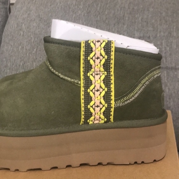 UGG Classic Ultra Mini Braid Platform Boots Olive - Picture 3 of 7